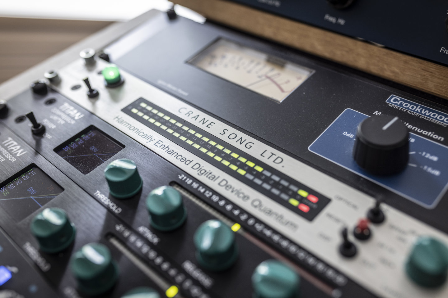 Analogue mastering gear: Crane Song and Crookwood